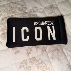 DSQUARED2 Black ICON sunglasses Case